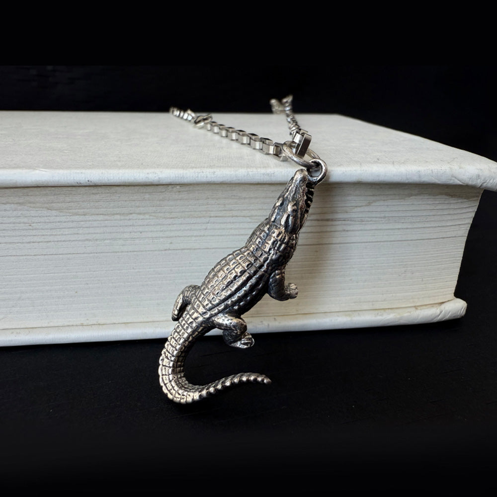 3D Carved Crocodile Pendant Necklace