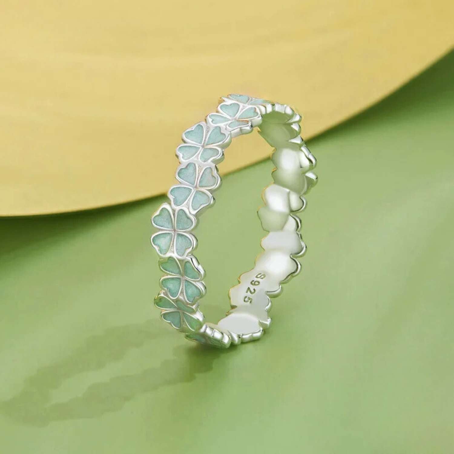 Green Four-Leaf Clover Ring