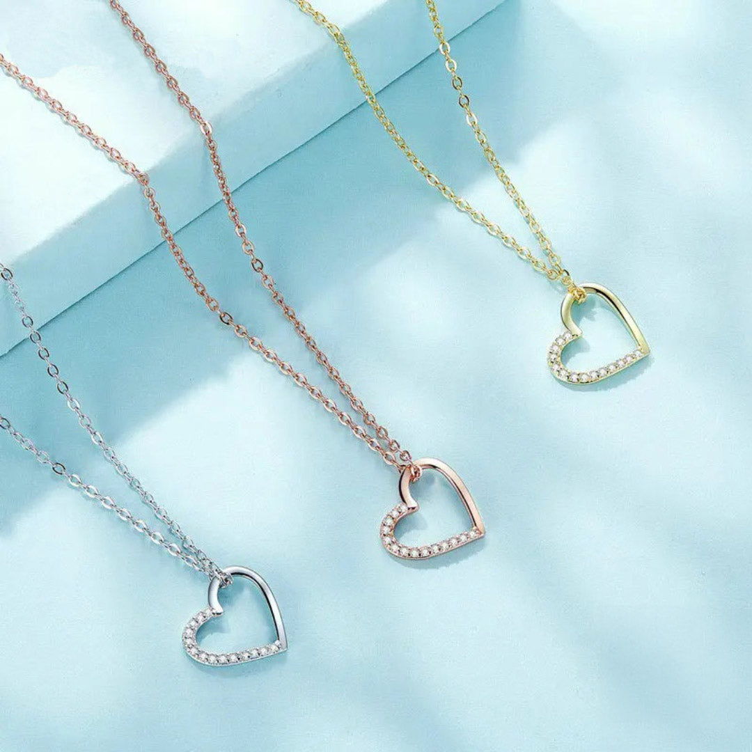 The shape of Love Heart Chain Necklace